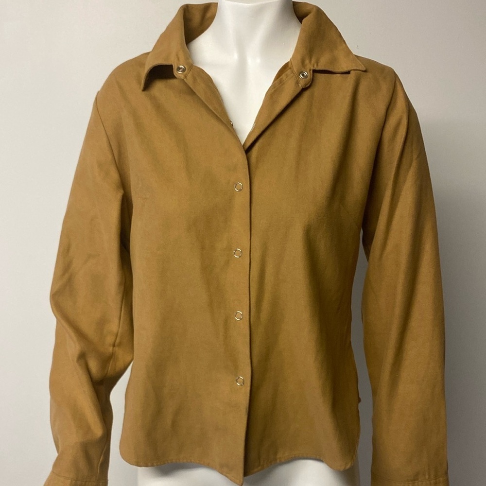 AT LAST CLASSICS Vintage tan, microsuede button up blouse size medium